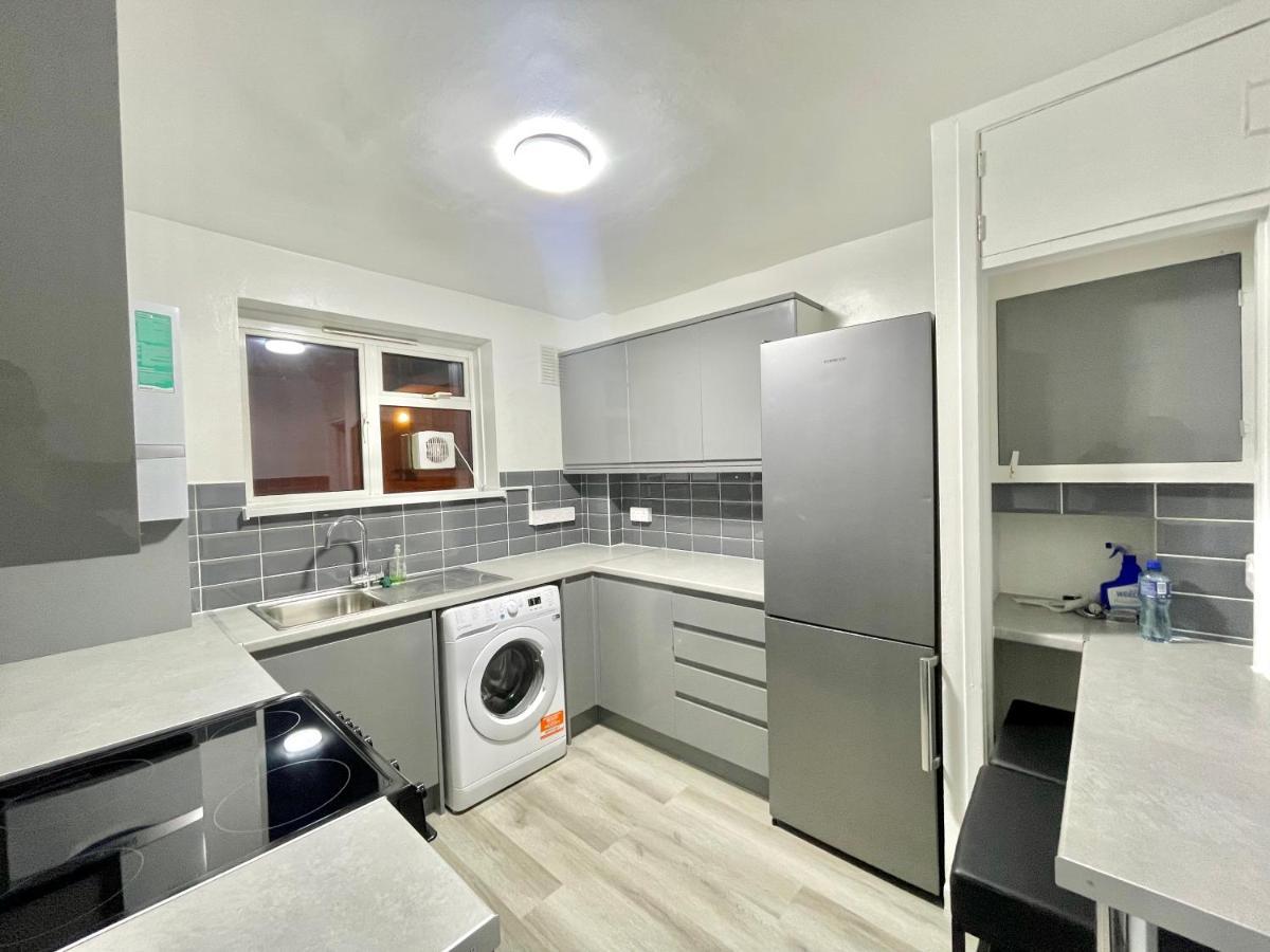 Fabulous 3 Bedroom Flat Sleeps 6 ลอนดอน ภายนอก รูปภาพ